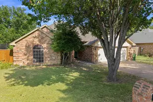 7732 Sagebrush Ct N, North Richland Hills, TX 76182 - Photo 3