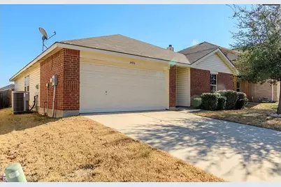 14036 Firebush Lane, Fort Worth, TX 76052 - Photo 3