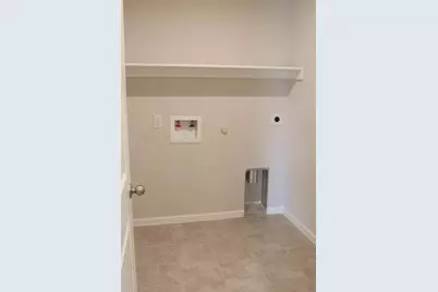 807 Wolf Creek Drive, Cleburne, TX 76033 - Photo 11