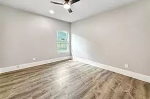 2130 Kathleen Ave, Dallas, TX 75216 - Photo 15