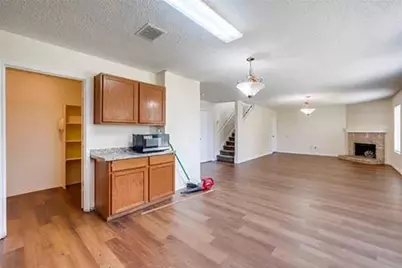 933 Medina Drive, Arlington, TX 76017 - Photo 9