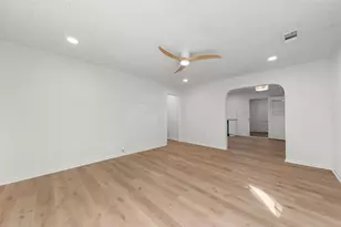 1725 Columbia St, Waco, TX 76711 - Photo 3