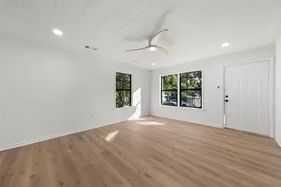 1725 Columbia Street, Waco, TX 76711 - Photo 5