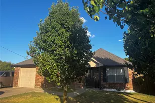 1705 Melody Cir, Kaufman, TX 75142 - Photo 1