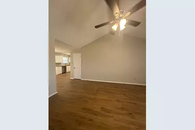 441 Signal Hill Court N, Fort Worth, TX 76112 - Photo 11