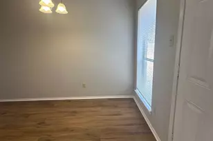 441 Signal Hill Ct N, Fort Worth, TX 76112 - Photo 13