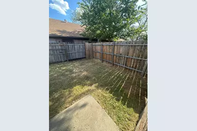 441 Signal Hill Court N, Fort Worth, TX 76112 - Photo 27