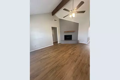 441 Signal Hill Court N, Fort Worth, TX 76112 - Photo 3