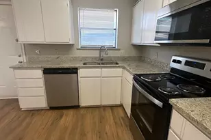 441 Signal Hill Ct N, Fort Worth, TX 76112 - Photo 19