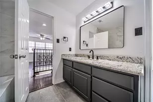 2411 Knight, Dallas, TX 75219 - Photo 23