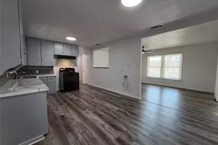 558 Harrison Ln, Hurst, TX 76053 - Photo 9
