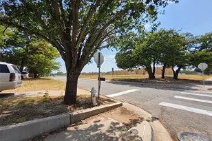 558 Harrison Ln, Hurst, TX 76053 - Photo 23