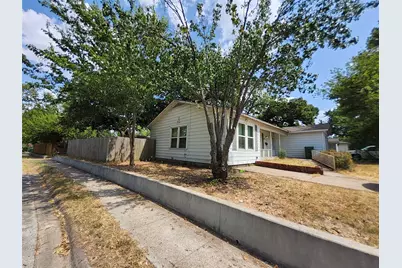 558 Harrison Lane, Hurst, TX 76053 - Photo 3