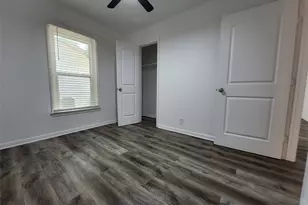 558 Harrison Ln, Hurst, TX 76053 - Photo 15