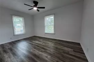 558 Harrison Ln, Hurst, TX 76053 - Photo 17