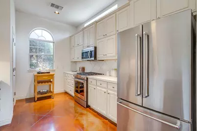 5065 Pershing Avenue, Fort Worth, TX 76107 - Photo 9