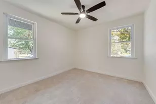 2017 Canterbury St, Irving, TX 75062 - Photo 17