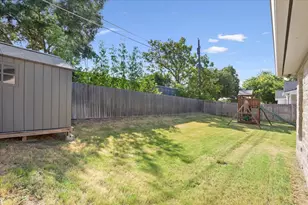 10357 Fallen Leaf Dr, Waco, TX 76712 - Photo 37