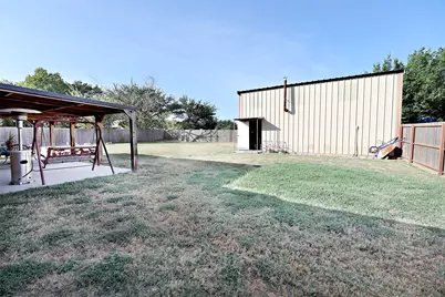 251 Alicia Street, Bowie, TX 76230 - Photo 23