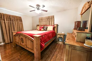 251 Alicia St, Bowie, TX 76230 - Photo 17