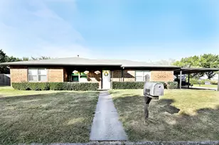 251 Alicia St, Bowie, TX 76230 - Photo 1