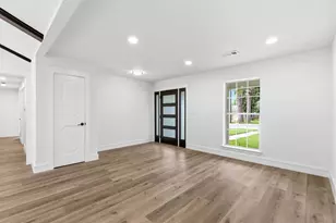 2203 Foxcroft Cir, Denton, TX 76209 - Photo 11