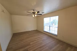 10945 Hawks Landing Rd, Fort Worth, TX 76052 - Photo 17