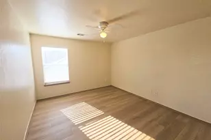 10945 Hawks Landing Rd, Fort Worth, TX 76052 - Photo 25