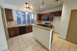 10945 Hawks Landing Rd, Fort Worth, TX 76052 - Photo 5