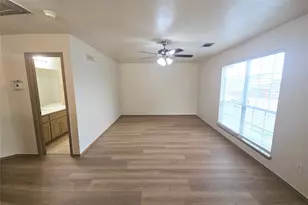 10945 Hawks Landing Rd, Fort Worth, TX 76052 - Photo 21
