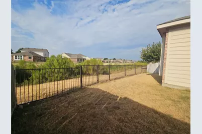 10945 Hawks Landing Road, Fort Worth, TX 76052 - Photo 27