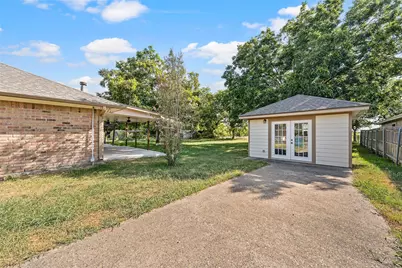 209 Bonham Drive, Hewitt, TX 76643 - Photo 17