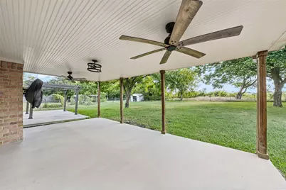 209 Bonham Drive, Hewitt, TX 76643 - Photo 15