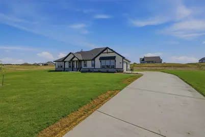 149 Big Sky Road, Decatur, TX 76234 - Photo 3