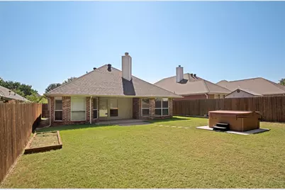 110 Blue Bonnet Circle, Justin, TX 76247 - Photo 9