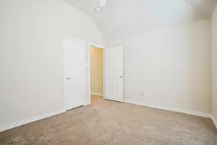 110 Bluebonnet Cir, Justin, TX 76247 - Photo 21