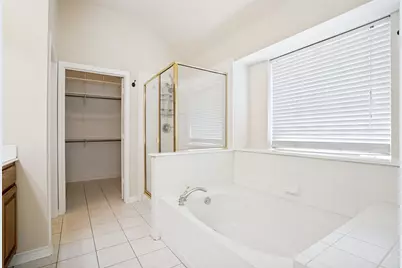 110 Blue Bonnet Circle, Justin, TX 76247 - Photo 7