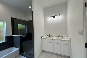 4911 Lee St, Greenville, TX 75401 - Photo 9