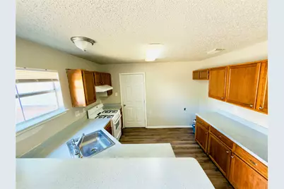 10311 Budtime Lane, Dallas, TX 75217 - Photo 5