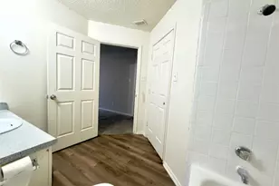 10311 Budtime Ln, Dallas, TX 75217 - Photo 11