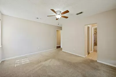 204 E Cunningham Avenue, Crowley, TX 76036 - Photo 15