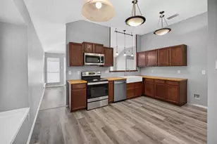 6318 Brookcrest Dr, Arlington, TX 76018 - Photo 11