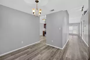 6318 Brookcrest Dr, Arlington, TX 76018 - Photo 5