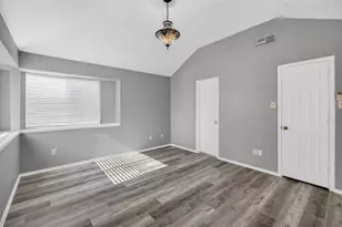 6318 Brookcrest Dr, Arlington, TX 76018 - Photo 21