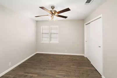 110 Meadowood Road, Enchanted Oaks, TX 75156 - Photo 17