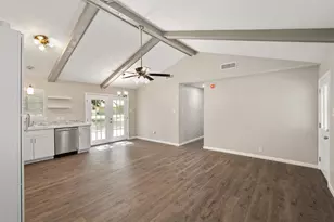 110 Meadowood Rd, Enchanted Oaks, TX 75156 - Photo 5