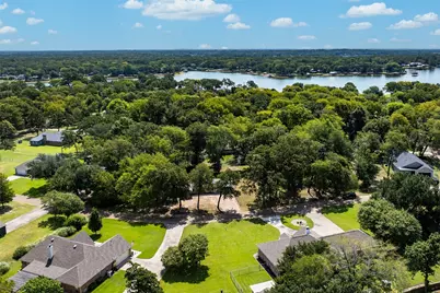 110 Meadowood Road, Enchanted Oaks, TX 75156 - Photo 25
