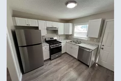 829 SW 5th Street, Grand Prairie, TX 75051 - Photo 3