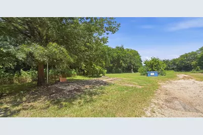 108 N Main Street, Sadler, TX 76264 - Photo 9