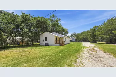 108 N Main Street, Sadler, TX 76264 - Photo 15